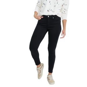 Madewell Petite 9" Mid-Rise Skinny Jeans in Lunar Wash TENCEL™ Denim Black J6550